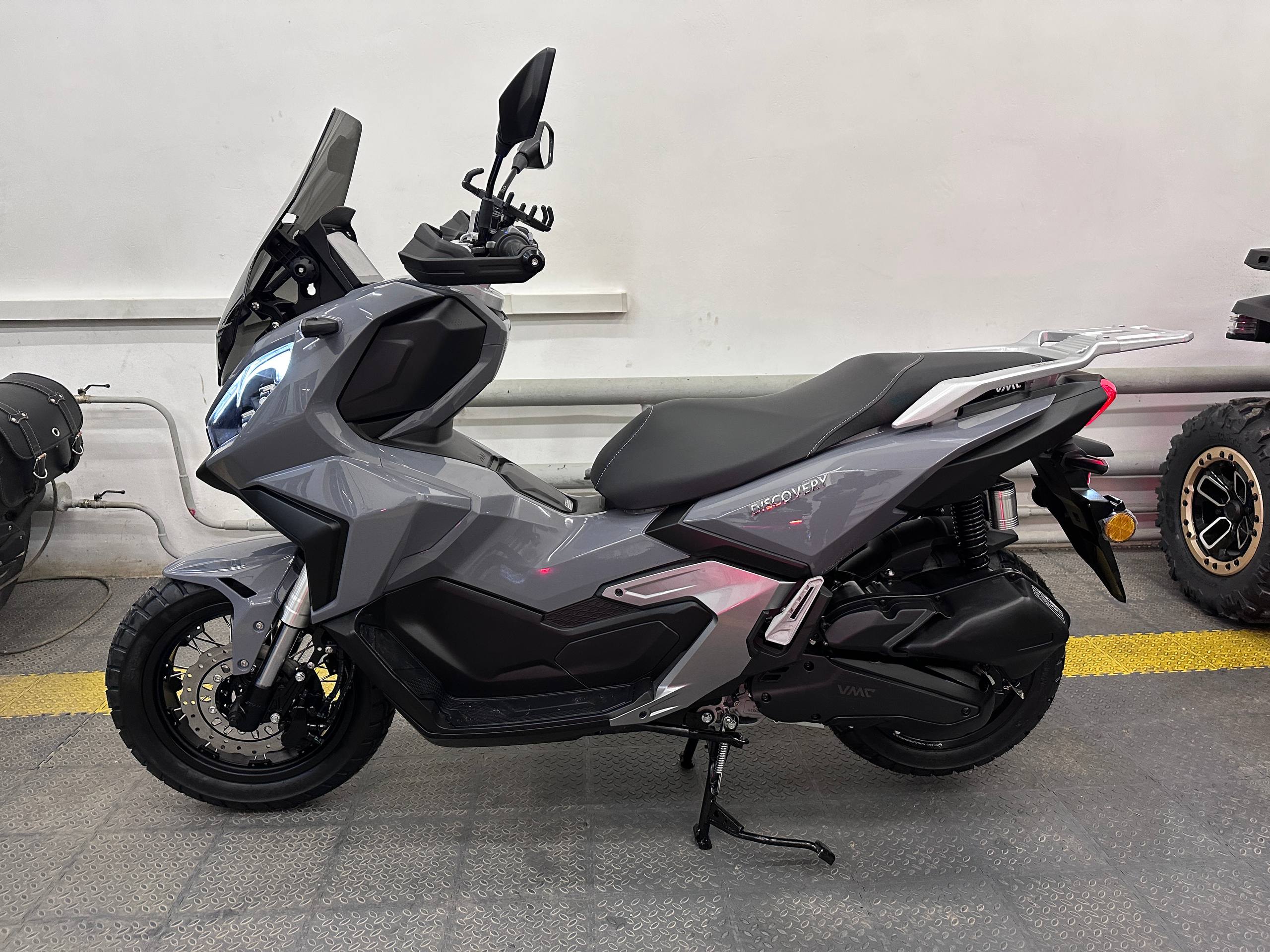 Скутер VMC Discovery 170cc(49cc)