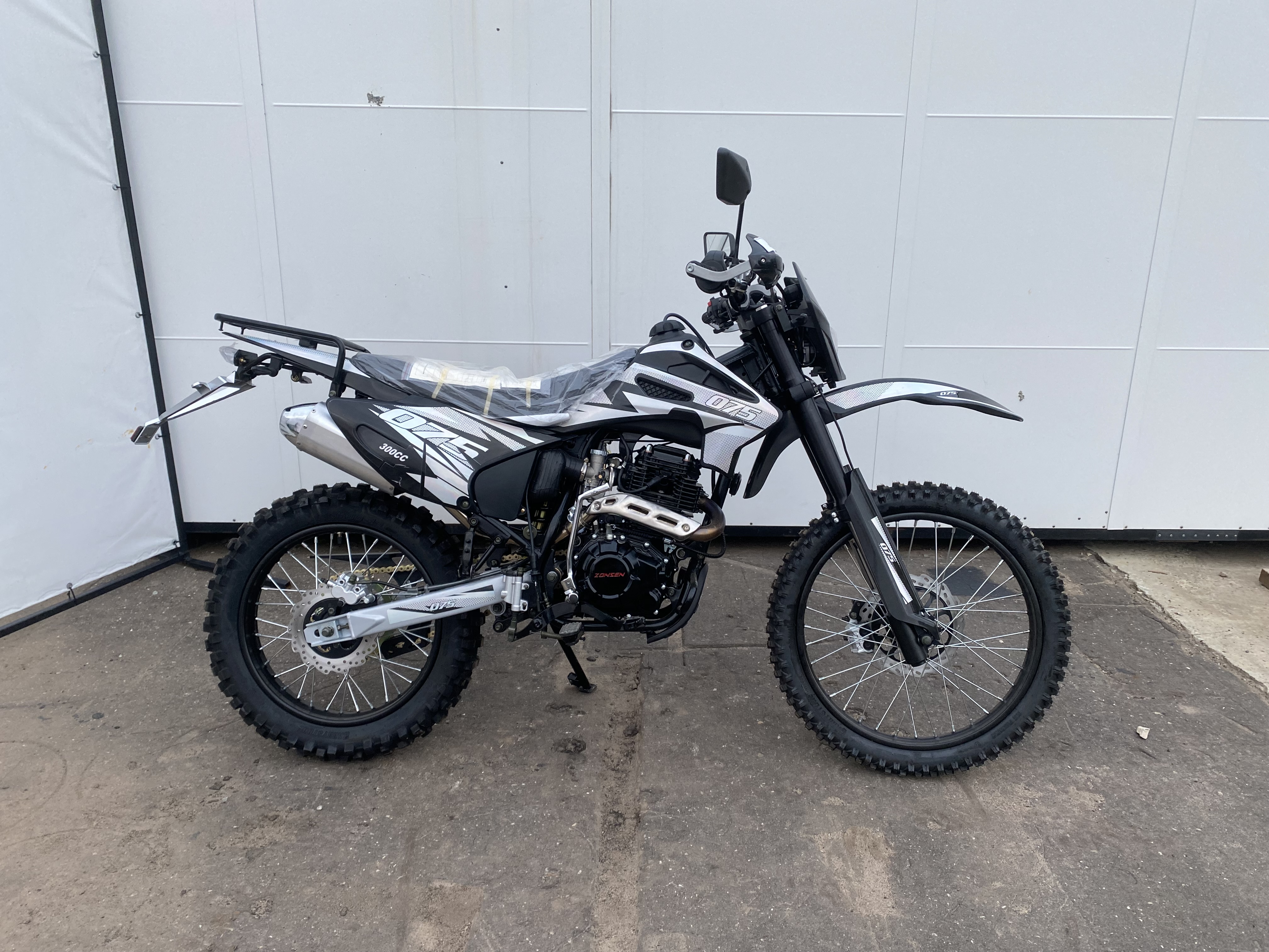 Мотоцикл Hammer 075 CB300 300 кубов черный