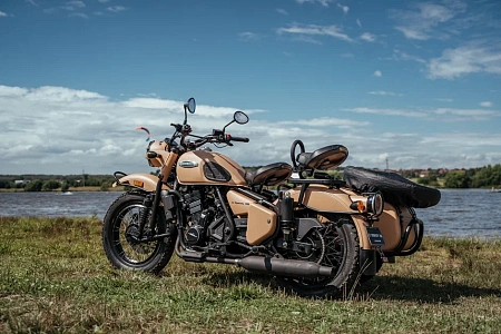 Мотоцикл dynasty 700