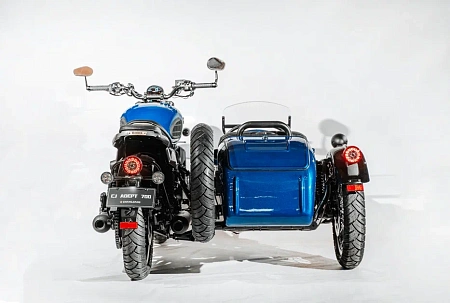 Мотоцикл dynasty 700