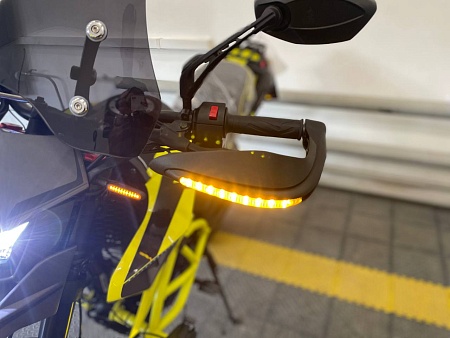 Мотоцикл Regulmoto DUKE 300 желтый